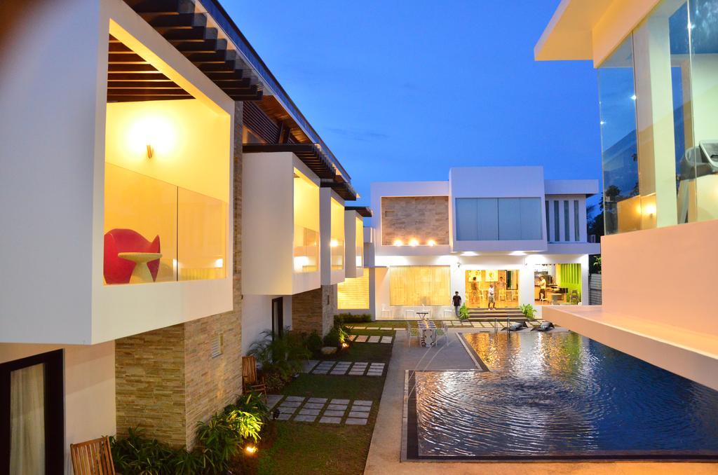 One Manalo Place Puerto Princesa Eksteriør billede